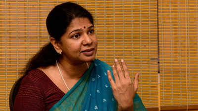 Income Tax officials conduct searches at Kanimozhi's residence