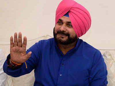 Narendra Modi is ‘biggest liar’, says Navjot Singh Sidhu - Times of India