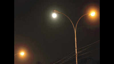 8,000 street lights on 24 hours, cost IMC Rs 12L/ month