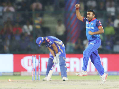 Amit Mishra becomes first Indian bowler to claim 150 IPL wickets ...