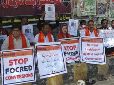 Hindus in Pakistan protest abduction, forced conversion of girls