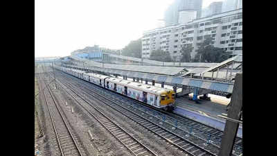 Mega blocks on all 3 lines in Mumbai