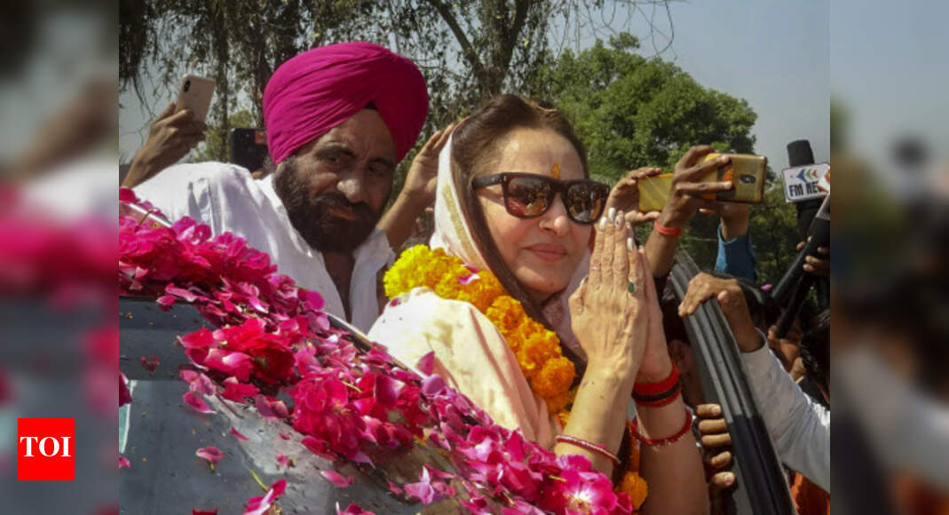 i-lost-my-dignity-in-sp-regained-it-in-bjp-jaya-prada-times-of-india