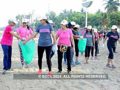 Mumbaikars go plogging for Earth Day