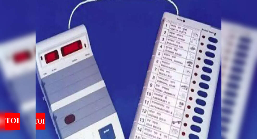 Poll machinery geared up for smooth voting in Vadodara - Times of India