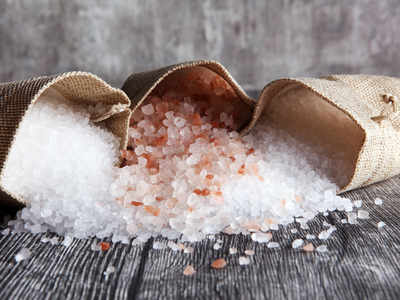Ways to remove excess salt from food