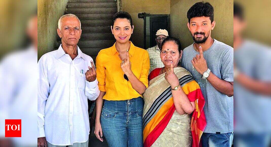 Everyone votes in Shivamogga: Shwetha R Prasad | Kannada Movie News ...