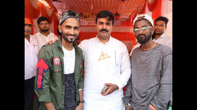 Dharavi rappers compose special song for Shiv Sena's Mumbai South Central candidate