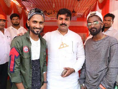 Dharavi rappers compose special song for Shiv Sena's Mumbai South ...
