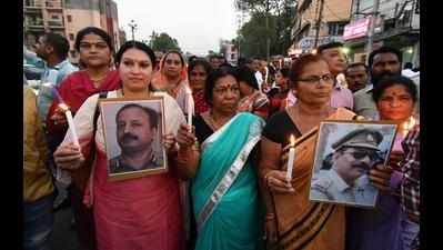 Marathi Samaj march to protest Pragya’s remark on Karkare