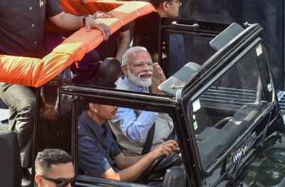 EC seeks report on PM Modi's post-vote Gujarat 'road show'