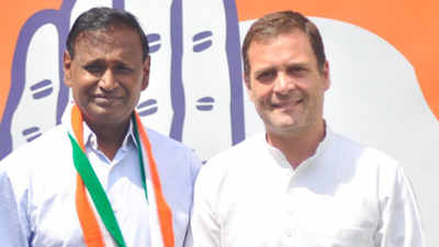 Udit Raj quits BJP, joins Congress