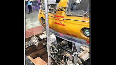 Close shave as Belapur local touches buffer at CSMT