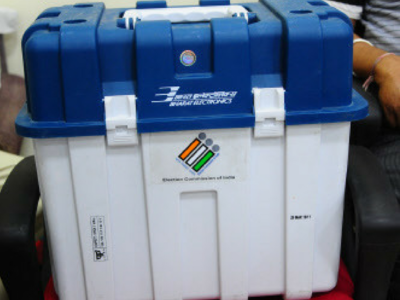 Opposition parties complain to EC against BJP's name under its symbol in EVMs