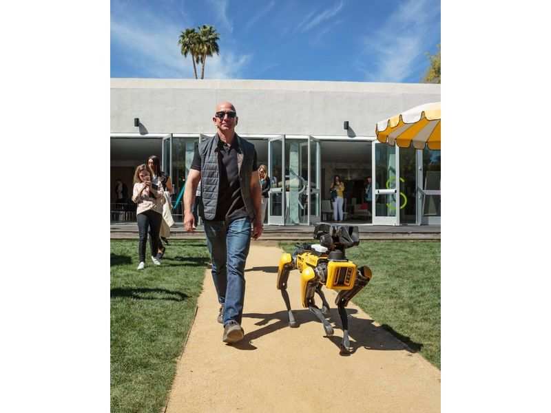 Bezos deals robot dog