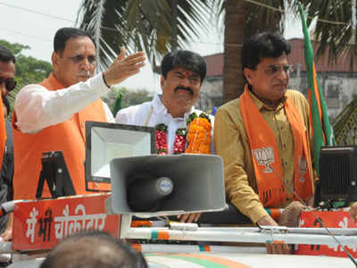 Gujarat CM Vijay Rupani is star attraction in Manoj Kotak’s rally