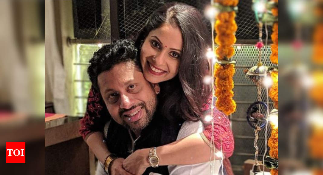 Chhavi Hussein thanks hubby Mohit for keeping up with her during her ...