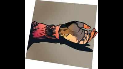 Jilted woman stabs hubby’s GF over illicit relationship