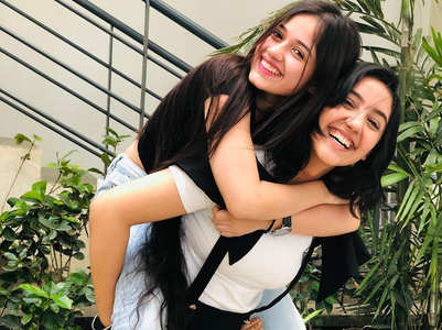 Shivangi Joshi shares a romantic picture with on-screen husband and