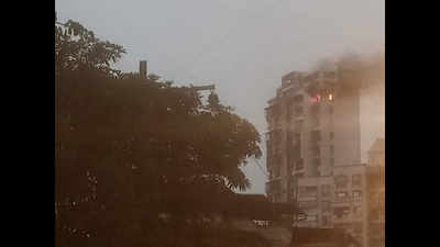 Navi Mumbai: Fire breaks out in Airoli's Mahavir Plaza