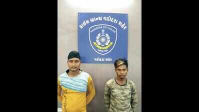 Burglars’ gang busted, two held | Vadodara News - Times of India