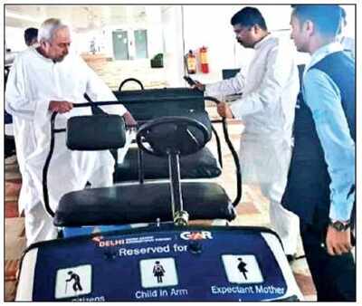 Naveen Patnaik's airport meet sets off buzz