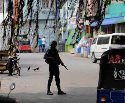 Sri Lankan intelligence agency warns political leaders not to travel together