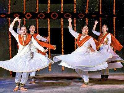 A Kathak tribute to spring-summer