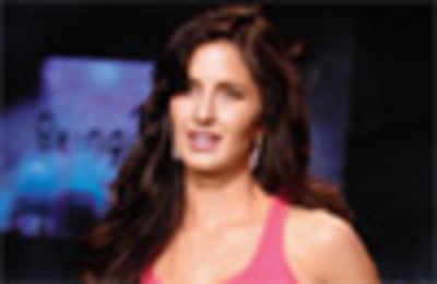 400px x 260px - Katrina says no to kissing | Hindi Movie News - Times of India