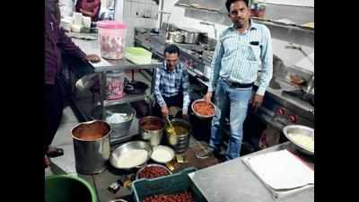 Civic body raids restaurants, destroys 147kg stale food