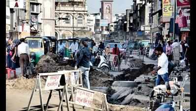 AI-based survey to make Surat roads pot-hole free