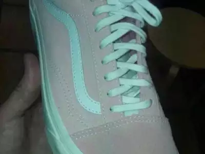 Is this shoe pink or grey? What you see tells something