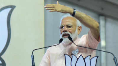 Split view in EC over clean chit to PM Narendra Modi
