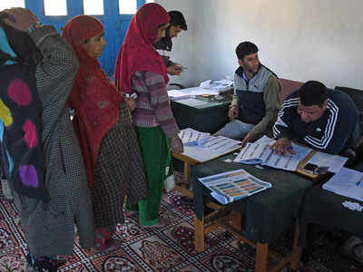 Amid grenades & stones, under 1% vote in Pulwama