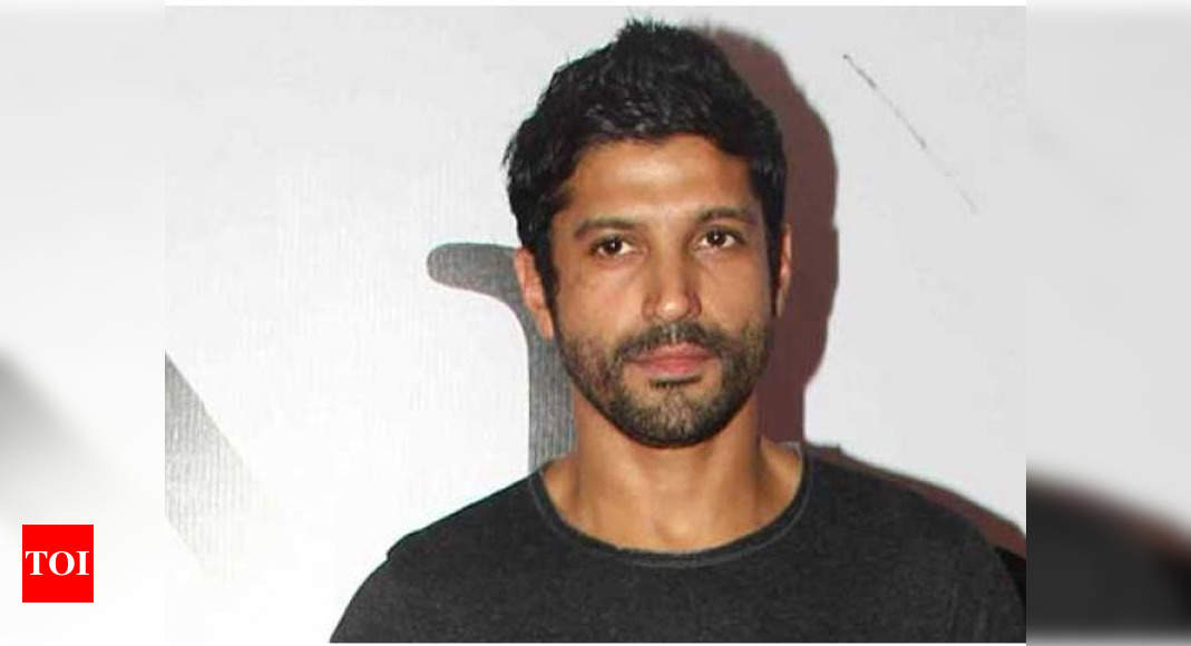 Here S Why Farhan Akhtar Will Miss Hrithik Roshan And Abhay Deol Hindi Movie News Times Of India