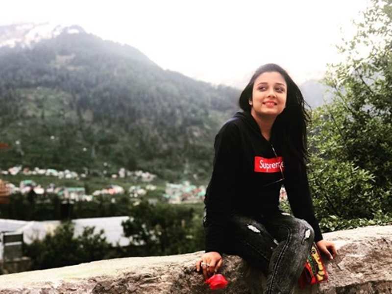 TV actress Sudipta Chakraborty is enjoying her holiday in Himachal