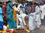 Sadhus hold roadshow in support of Digvijaya Singh