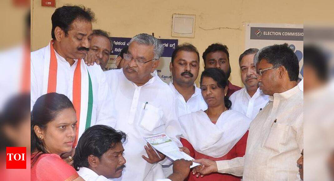 Ballari MP V S Ugrappa complains to Election Commission against ...