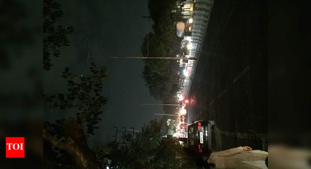 No street lights since a month. Times of India