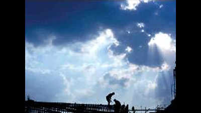 Showers elude Pune, Vidarbha heat wave eases