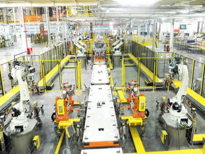Industrial output contracts 0.1% in March, lowest in 21 months