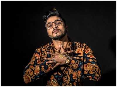 You will find three-four rappers dominating the music charts today, and that speaks for itself: Raftaar