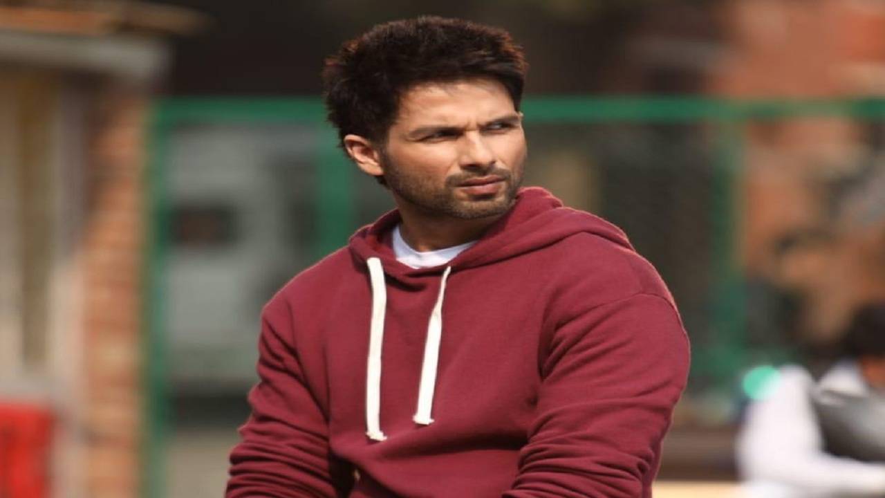 Shahid Kapoor slammed for choosing 'problematic' Kabir Singh over Jab We  Met's Aditya - Masala