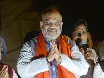 Amit Shah woos Patna traders with two-hour roadshow