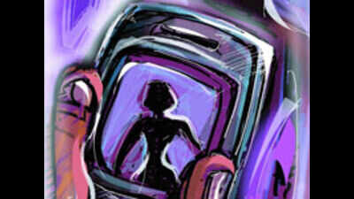 Students send teacher porn MMS | Kolkata News - Times of India