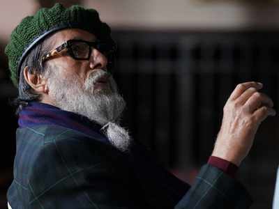 Amitabh Bachchan's first look from 'Chehre' unveiled
