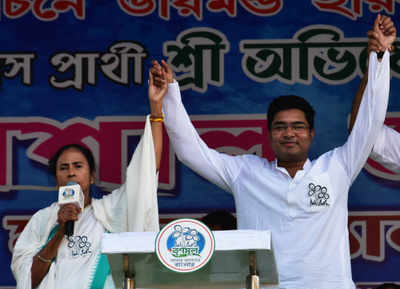PM Modi greatest danger to the country: Mamata