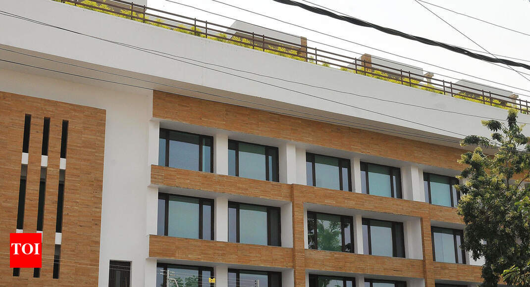 YSRC vacates Lotus Pond office in Hyderabad, shifts base to Tadepalli