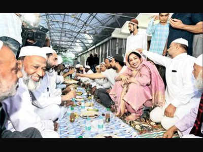 Kirron Kher goes on a vote winning spree, attends Iftar party
