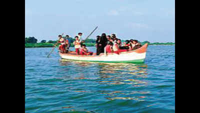 Chennai: Rampant illegal boat rides increase risk of drowning in Pulicat lake
